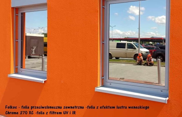 Folie przeciwsłoneczne zewnętrzne Warszawa - Folie z usługą przyciemniania szyb -Folkos folie okienne