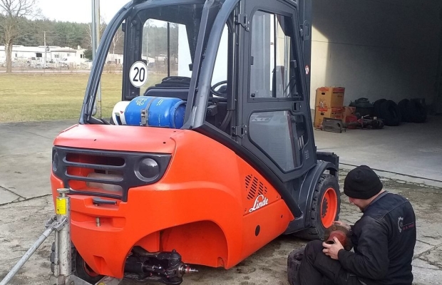 Serwis ładowarek teleskopowych, wózków widłowych i wiertnic