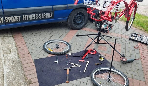 Naprawa rowerów trójkołowych, z wałem Kardana i napędem pasowym, Konstancin, Warszawa, Józefosław i okolice /Mobilny Ser