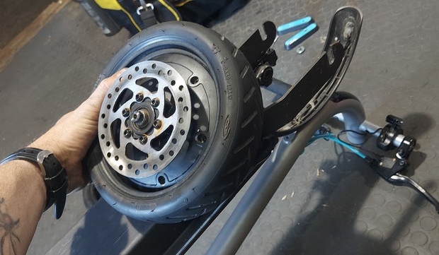 Naprawa rowerów trójkołowych, z wałem Kardana i napędem pasowym, Konstancin, Warszawa, Józefosław i okolice /Mobilny Ser