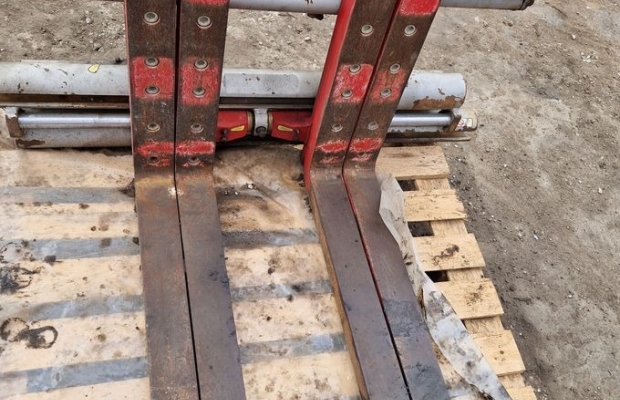 Paletyzer na dwie palety Durwen DPK30C podwójny paletyzer