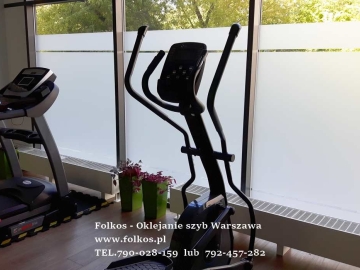 Usługa oklejania szyb Warszawa -Folkos folie z usługą oklejania szyb -folie dekoracyjne na okna, drzwi, witryny, ścianki