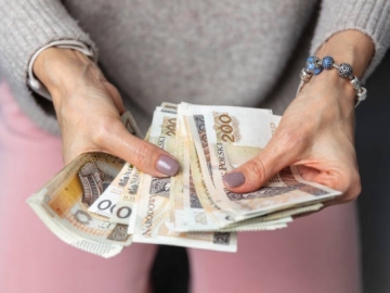 Pozycze pieniadze na procent, udzielam pozyczek prywatnych bez bik